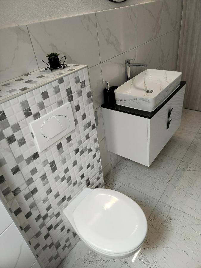 Apartman Zeko Rijeka Exterior photo